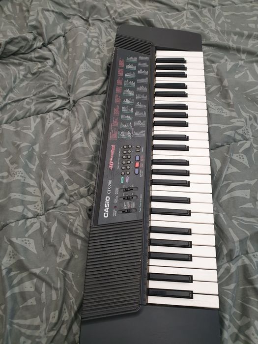 Синтезатор Casio CTK -200