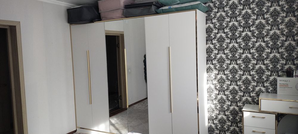 Спальный гарнитур