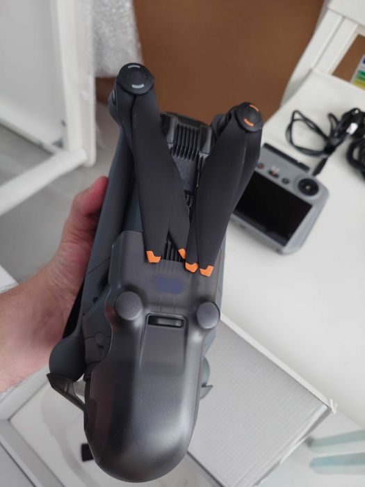 Drona DJI Mavic 4 Pro Drona 6K  (DJI RC 2) - impecabila ca noua