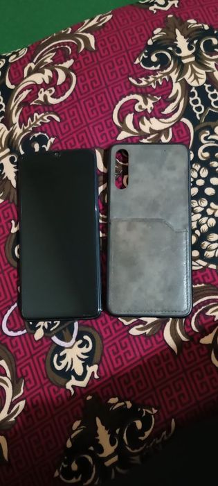 Samsung a 30 sotiladi