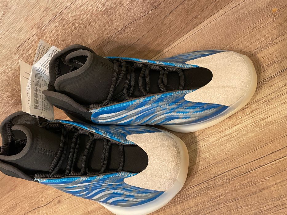 Adidas Yeezy Quantum UK 7 EU 40 2/3