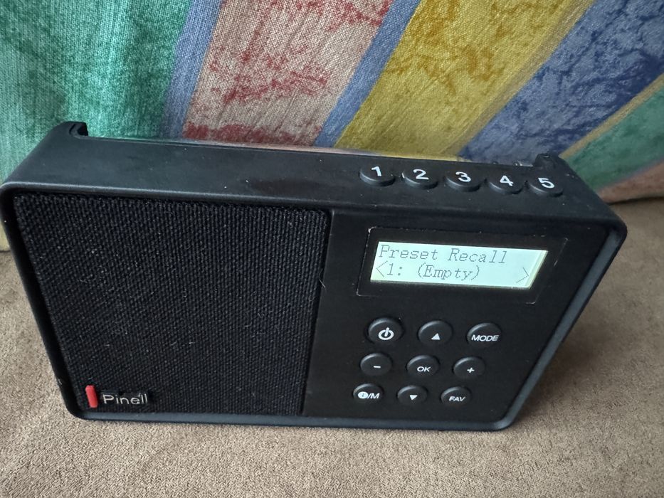 Radio Pinell Supersound Micro, portabil, negru, 170g,