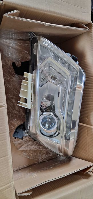Nissan Navara Навара NP300 Pathfinder xenon led far ляв лед фар ксенон