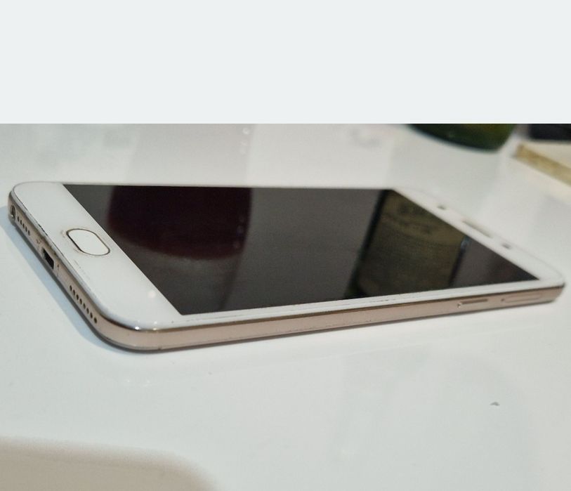 Telefon Oppo perfect funcțional