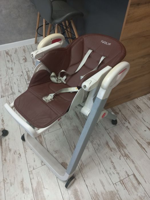 Срочно продам детский стул для кормления