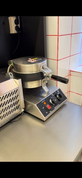 NOI - Prese UFO / OZN Burger - 4 buc pentru Horeca