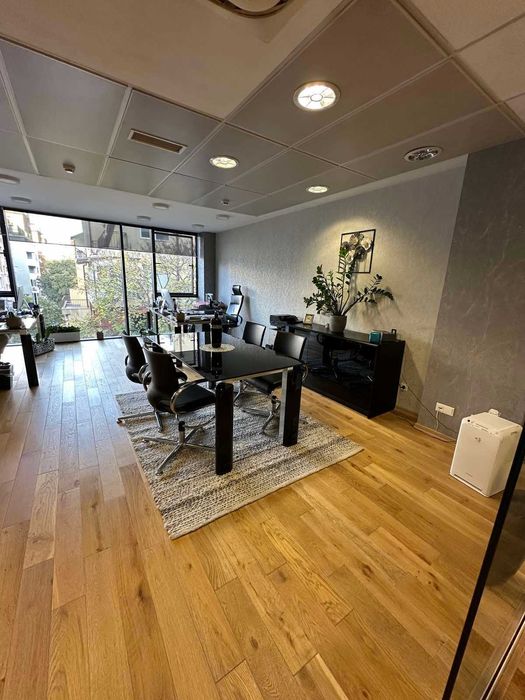 Дава се под наем Офис в Варна, Център - 83 кв.м за 1994.61 € - Снимка #3