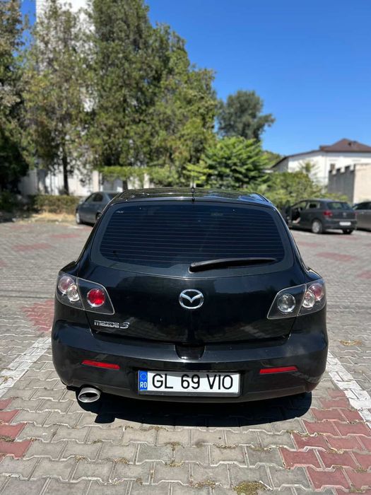 Vând mazda 3 1.6 benzină 232.400 km reali