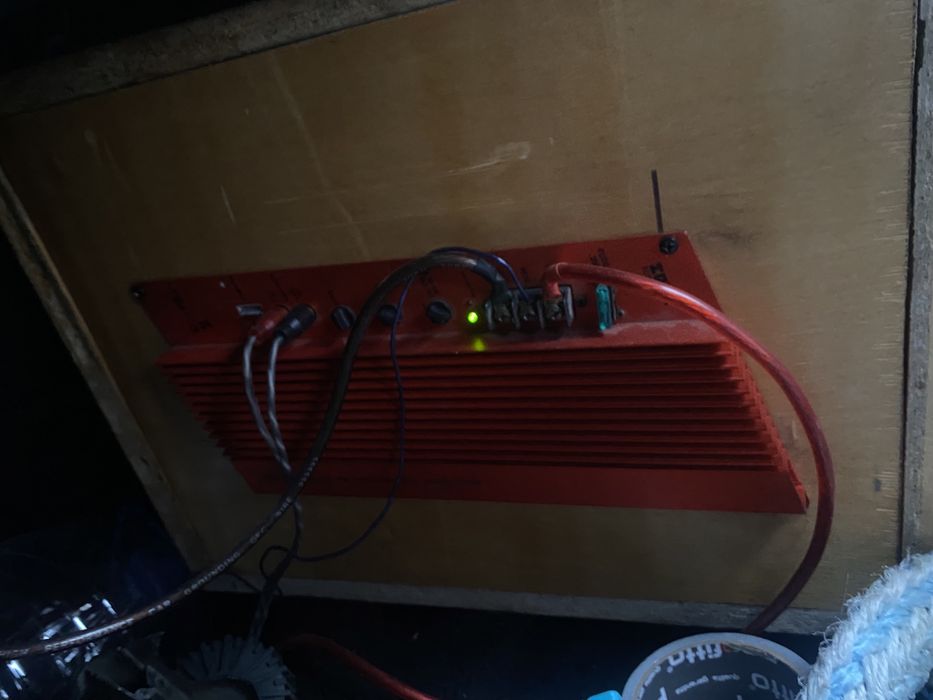 Продам сабвуфер