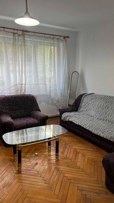 De închiriat – apartament cu 3 camere, parter, Baia Mare, str. Ferenczy Károly