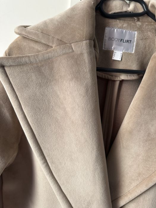 Bonprix бежаво палто