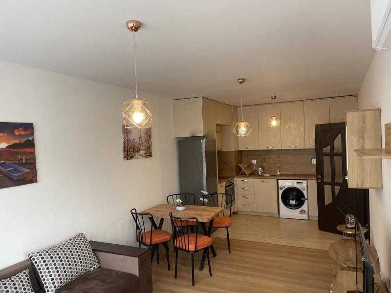 Дава се под наем Двустаен апартамент в Бургас, Възраждане - 65 кв.м за 484.5 € - Снимка #2