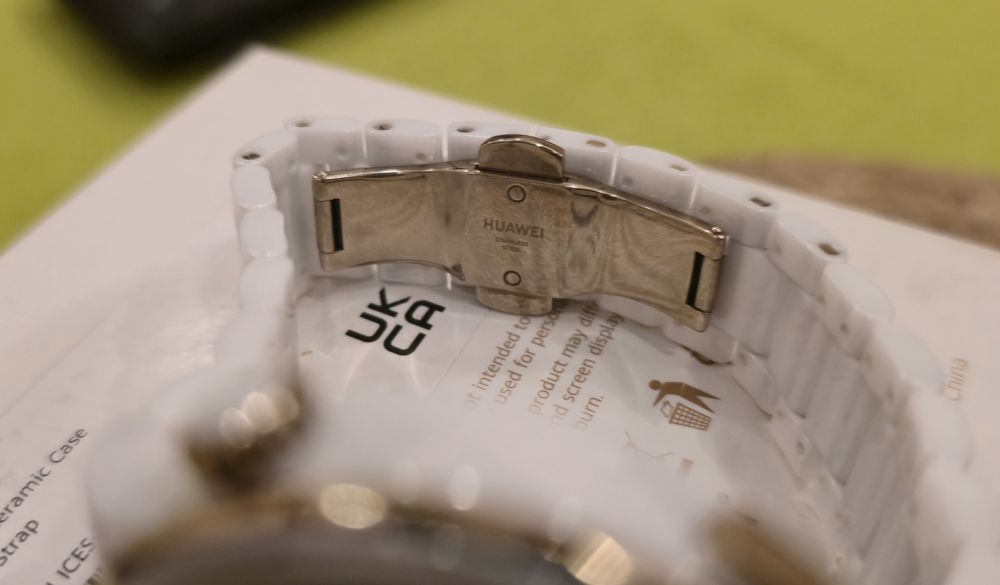 Huawei watch gt 3 pro ceramic