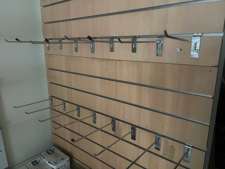 ПРОМО ПЪЛНО ОБОРУДВАНЕ ЗА МАГАЗИН: Стилажи, Манекени, Закачалки и Рекламна табела