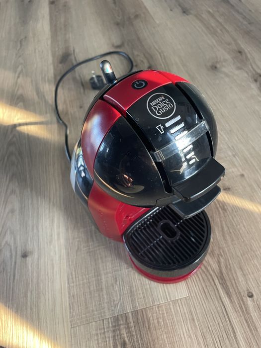 Vand aparat de cafea dolce gusto cu capsule