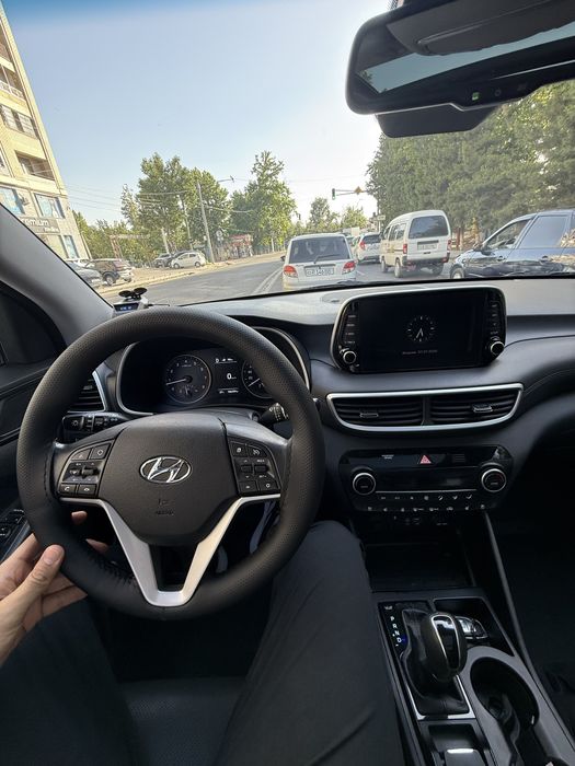 Hyundai Tucson full 2.0 zo’r holatda 2020