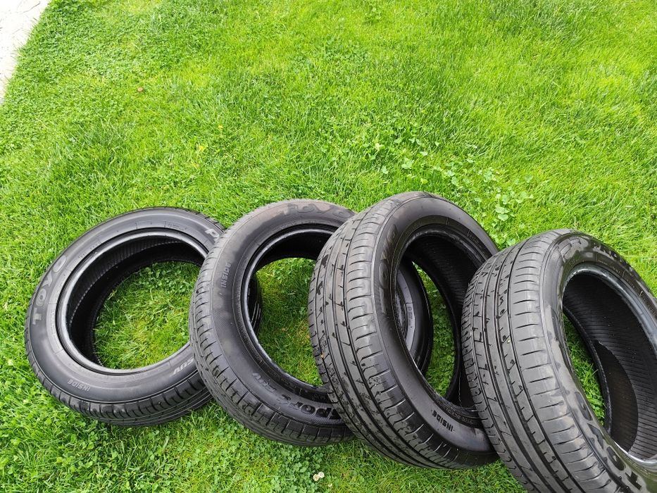 Vând set 4 anvelope Toyo Proxes Sport SUV, dimensiune 235/60 R18 107W