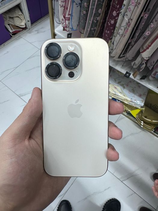 Айфон 16 про 2025