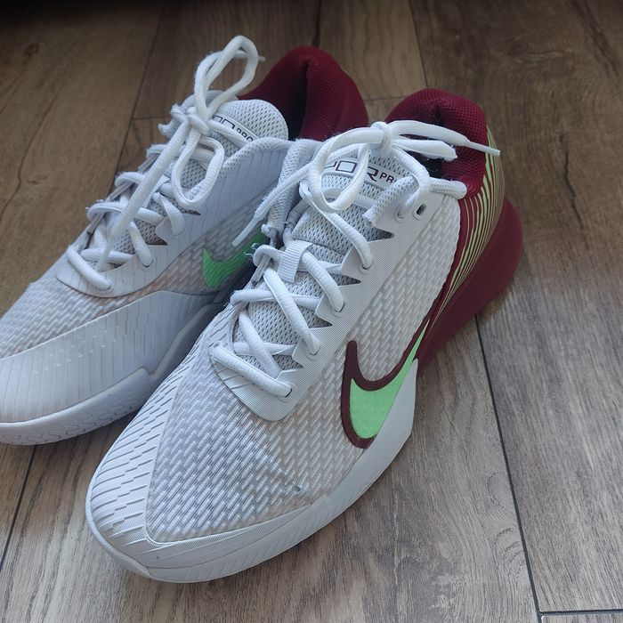 Nike Cort Air Zoom Vapor Pro 2 HC White team Red