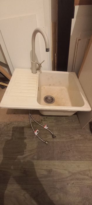 Раковину для кухни