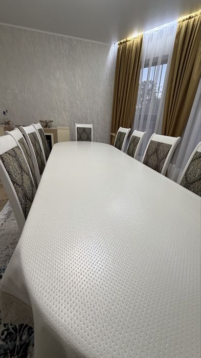 Продам стол стулья