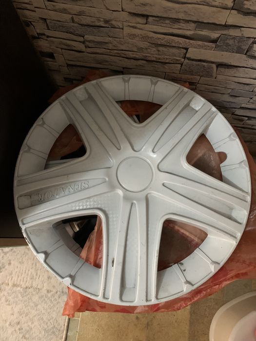 Продам колпаки на диски 15