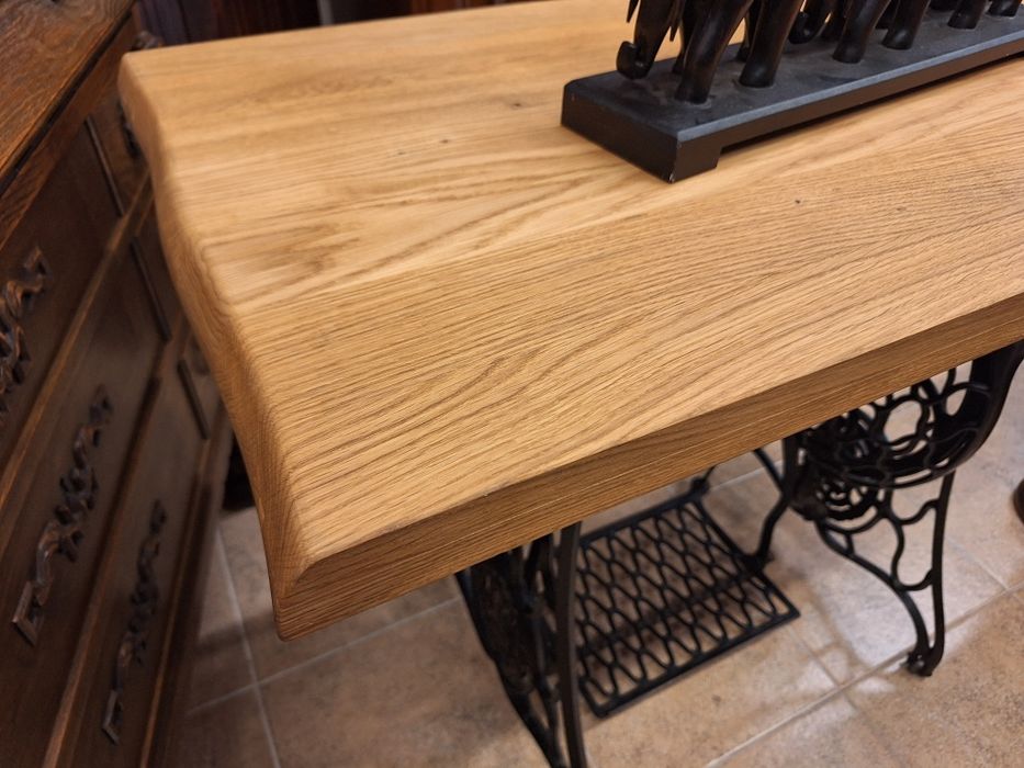 Винтидж маса за трапезария SINGER