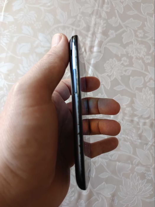 Продавам телефон Samsung Galaxy  S III Neo