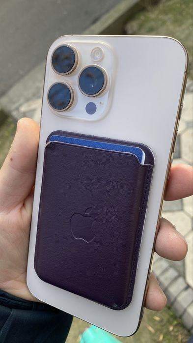 iPhone 16Pro max zapchasge