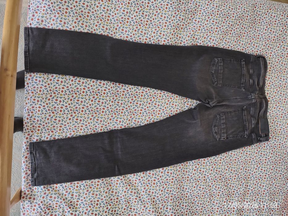 Hugo Boss pantaloni