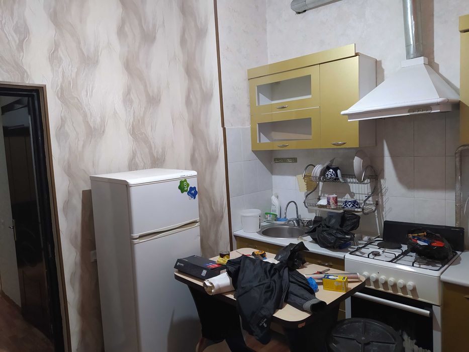 Kamolot uyi 2xona,yevro remont. Xolodilnik,TV,Katyol,gilam,parda-32500