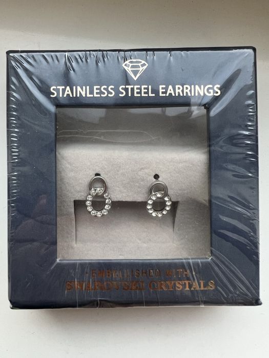 Обеци с камъни Swarovski