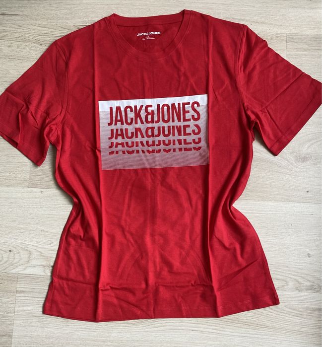 Мъжки тениски различни модели