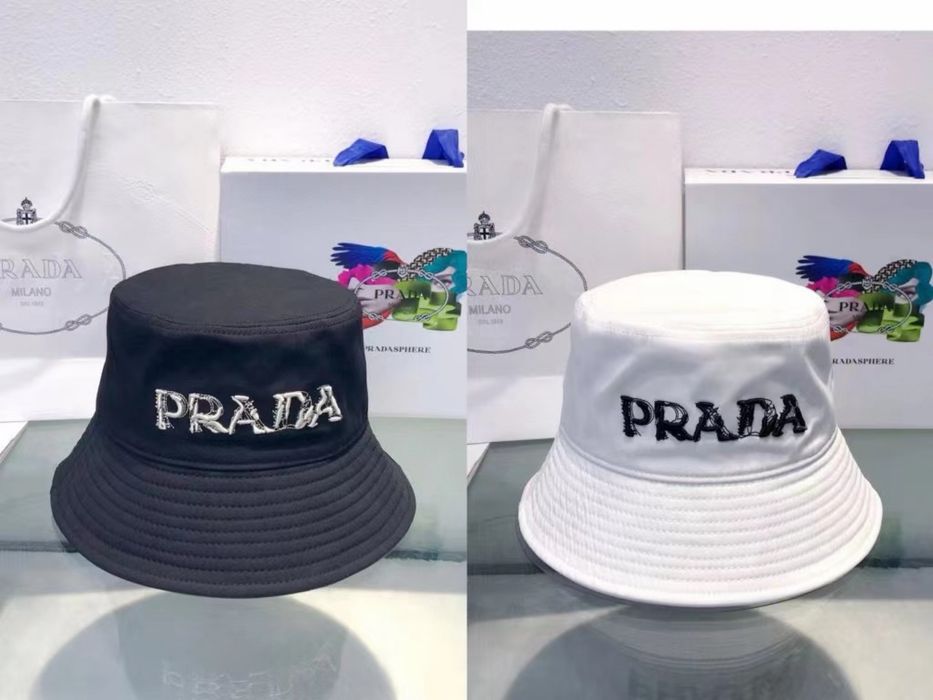 Шапки Prada,Dior , Gucci