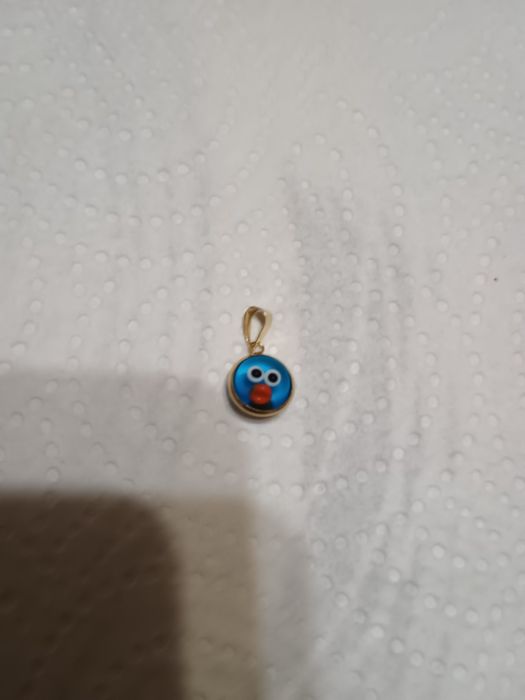 Златна висулка запазена