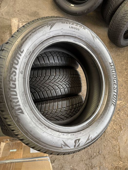 4x Anvelope iarna 215/65 R17 - Bridgestone Blizzak LM005