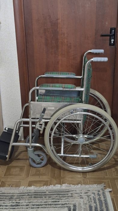 Инвалидная коляска