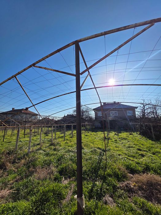 4 стари оранжерии търсят своя нов собственик