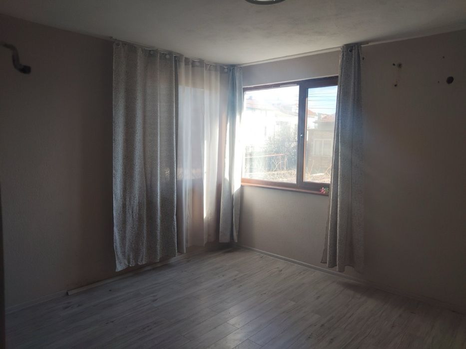 Продава се Къща в Казанлък - 100 кв.м за 730 €/кв.м - Снимка #7