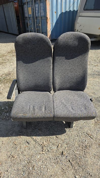 Продам Сидение парное