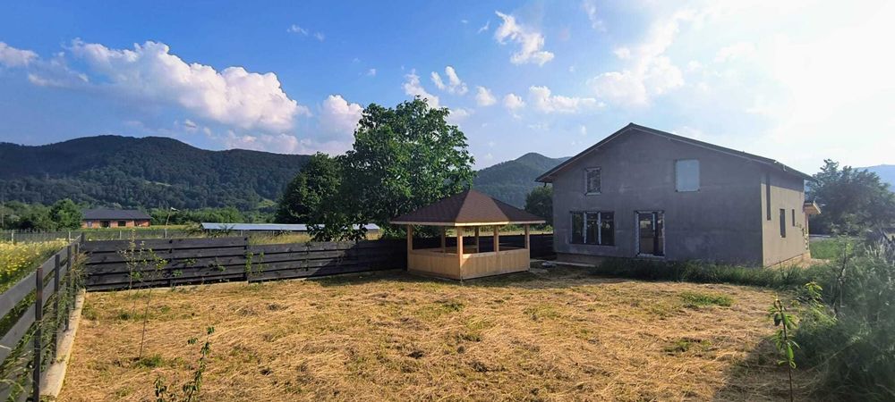 Vand/Schimb cu apartament casa Alexandru cel Bun, 3km de Piatra-Neamt