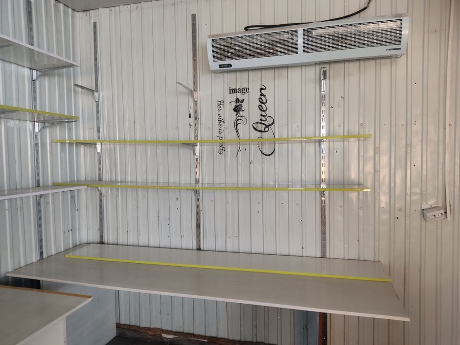 Витрина и Стол для магазин