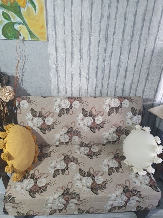 Ново разтегателно канапе  от масив