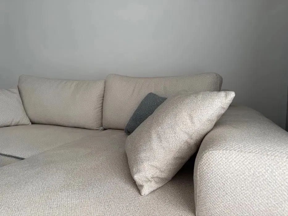 НОВ ДИВАН от Турция + 4бр бар столове