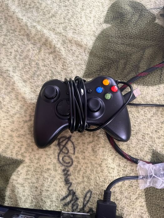 Продам Х BOX 360 slim
