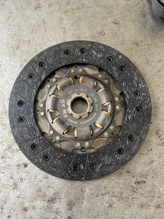 Оригинален комплект съединител LuK за VW T5 2.0 tdi 140 коня 2013г