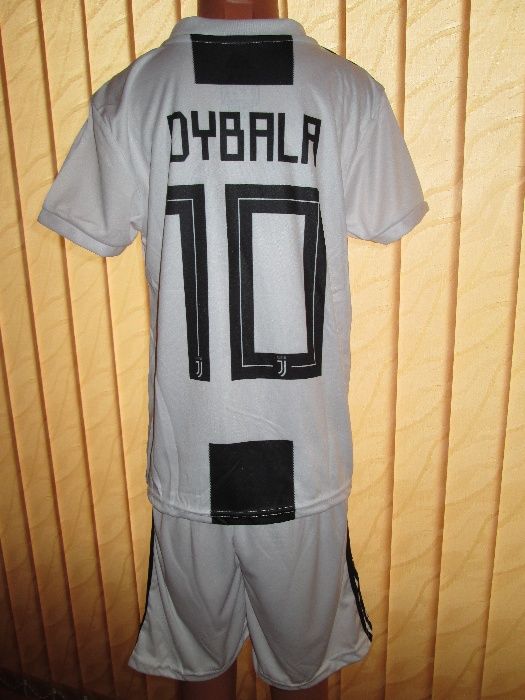 РЕТРО екипи Бор.Д. Ройс 116 размер и Юве Дибала 104 размер Сезон 2019