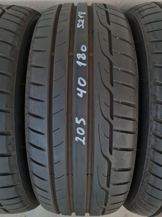 Летни гуми 4 броя DUNLOP SportMaxx RT 205 40 R18 дот 5218