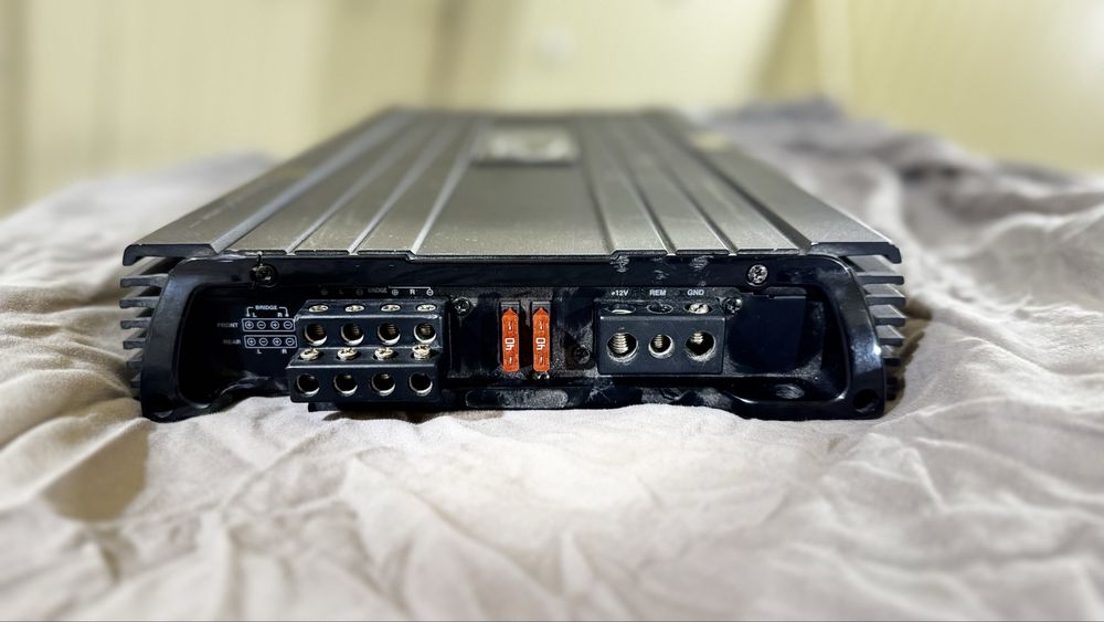 Продам усилитель Kicx kap47