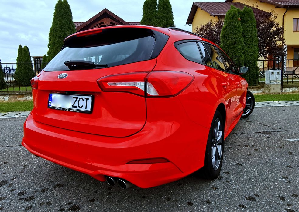Focus ST- LINE~2.0_ 150 CP, automata, Faruri FULL LED~ Head-Up Display, B&O, Keyless Go+Entry, Camere, Padele,Line Assist, Volan incalzit, ETC.